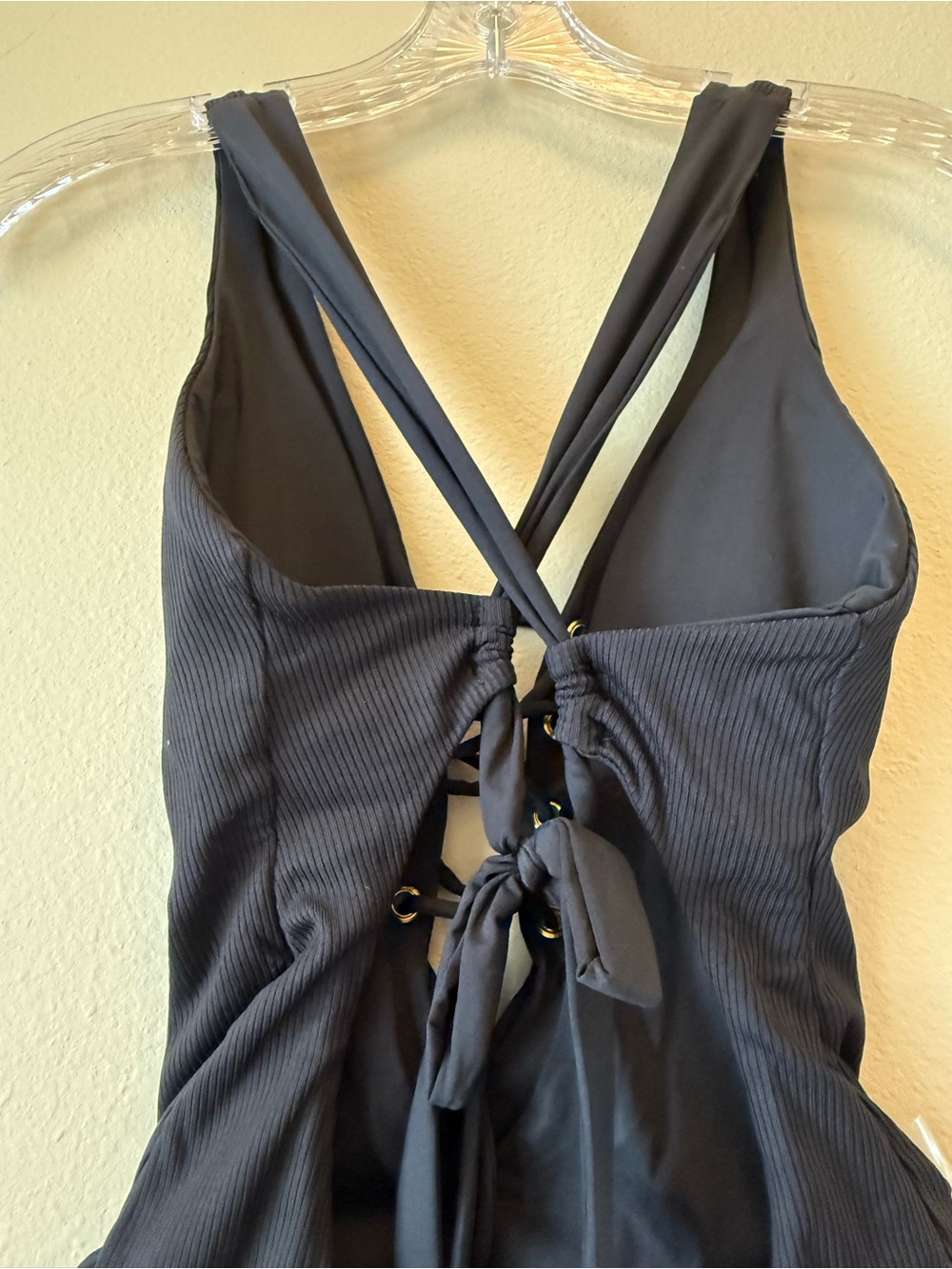 NWOT BECCA Modern Edge Ribbed Grommet One Piece Lace-Up Plunge Swimsuit Size Sm - Picture 9 of 12